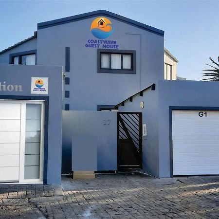 Coastwave Guest House ウォルビスベイ エクステリア 写真