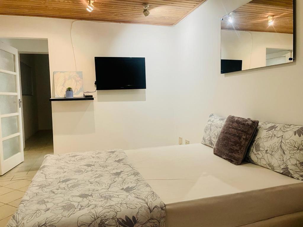 Coastwave Guest House ウォルビスベイ エクステリア 写真