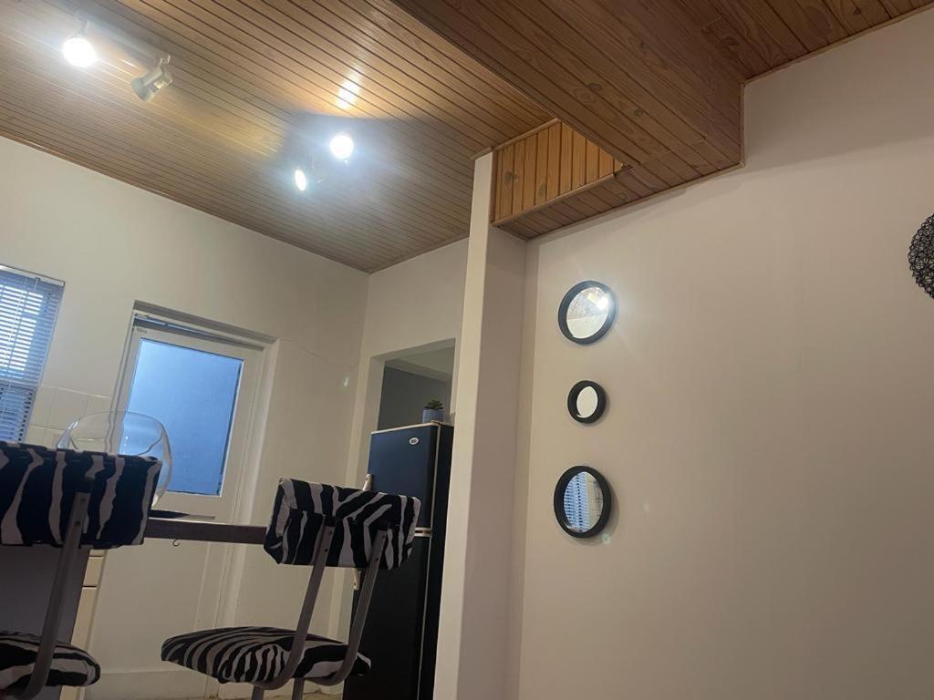 Coastwave Guest House ウォルビスベイ エクステリア 写真