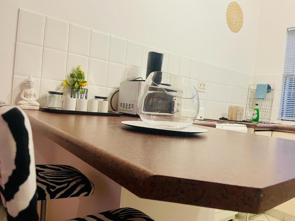 Coastwave Guest House ウォルビスベイ エクステリア 写真