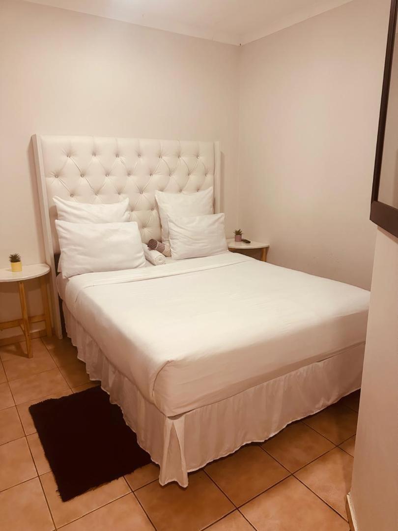 Coastwave Guest House ウォルビスベイ エクステリア 写真
