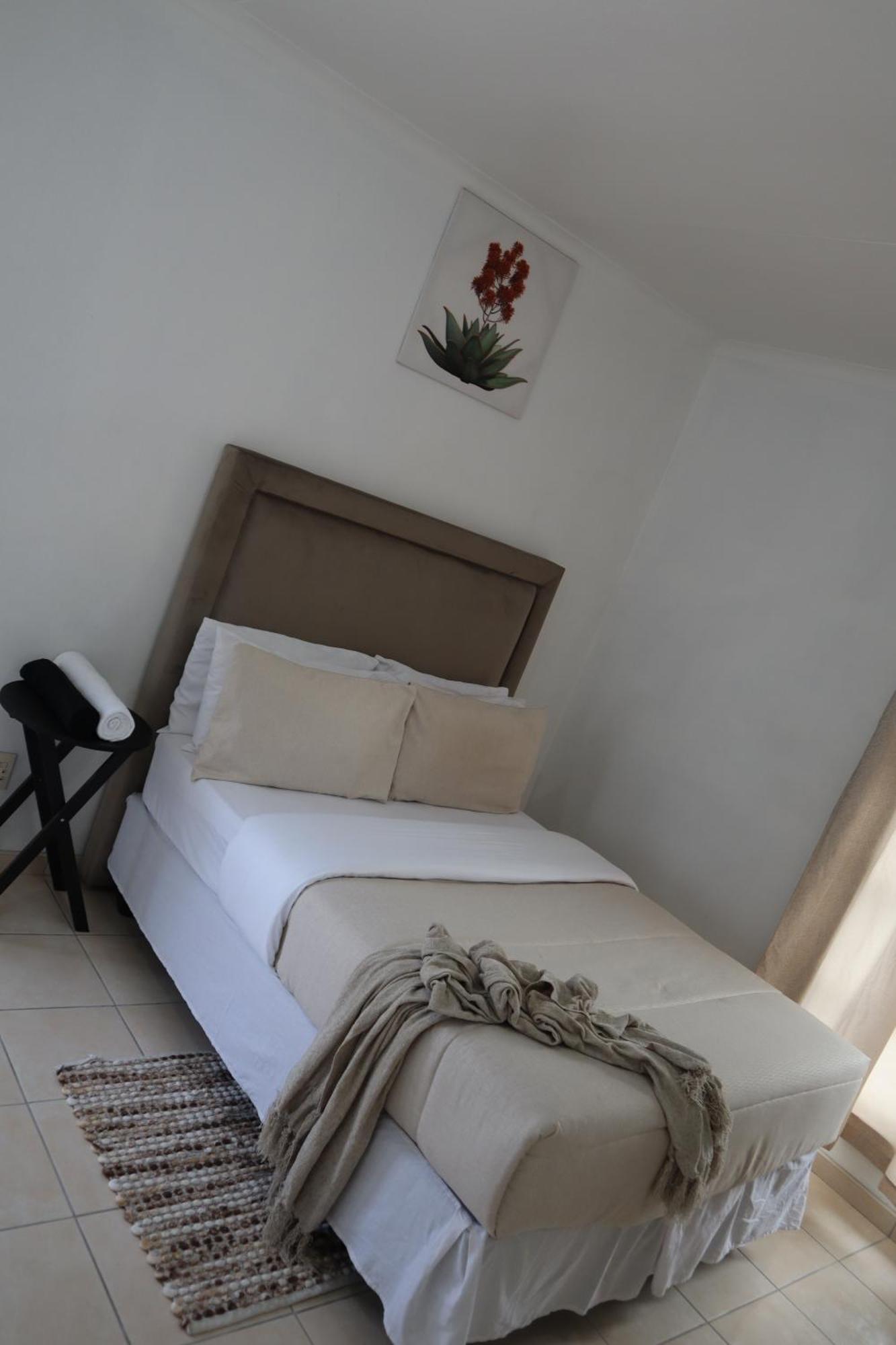 Coastwave Guest House ウォルビスベイ エクステリア 写真